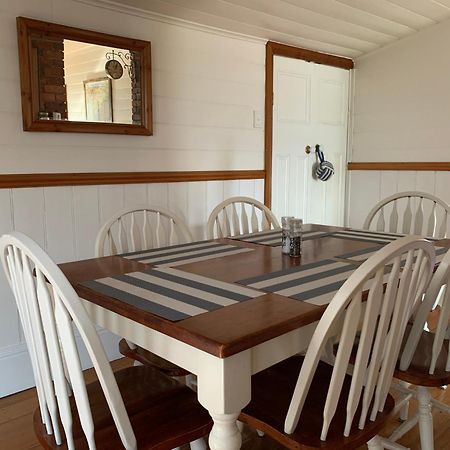 That Seaside Cottage - Fully Equipped Home, 4 Bedrooms On The Foreshore Tooradin Kültér fotó