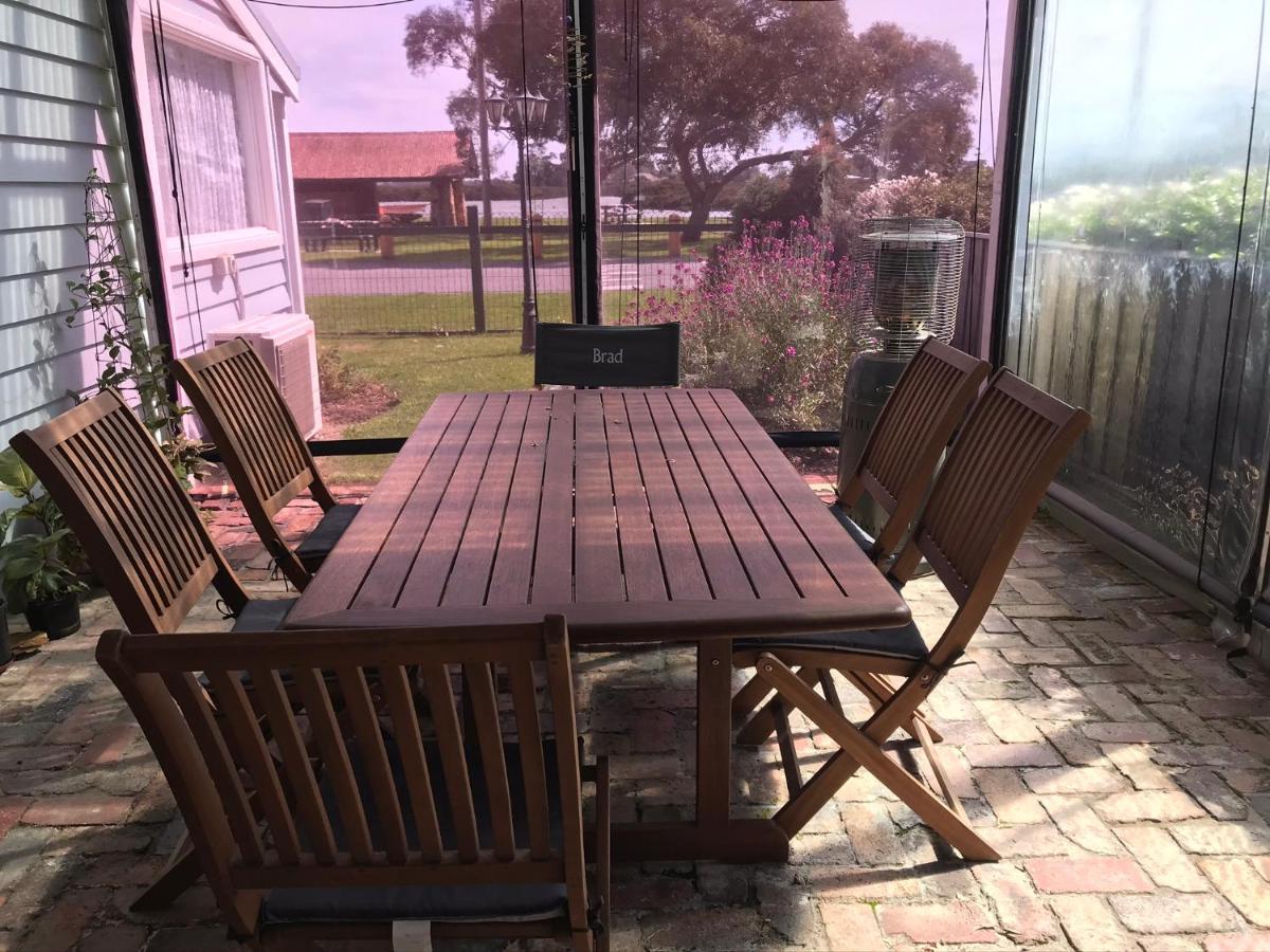 That Seaside Cottage - Fully Equipped Home, 4 Bedrooms On The Foreshore Tooradin Kültér fotó